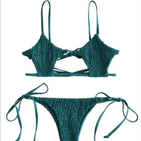 Emerald green keyhole string bikini - Picture 1 of 4